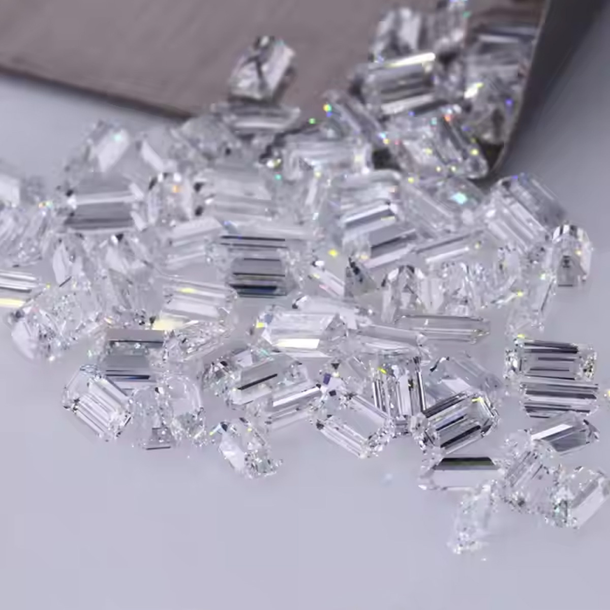 Emerald Cut Lab Grown Small Di - Body Jewelry Vch reseña y precio