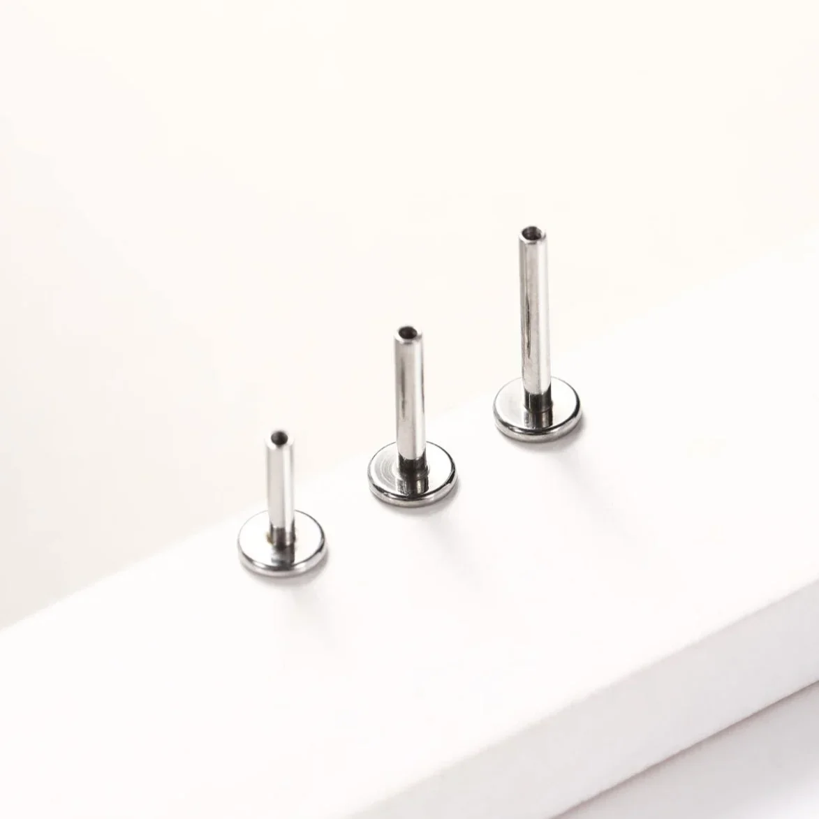 10PCS G23 Titanium Labret 16G  - Nipple Bar Curved reseña y precio